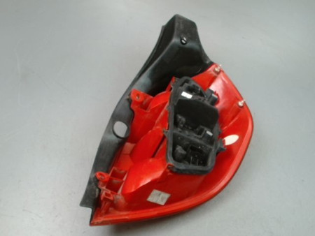 FEU ARRIERE GAUCHE  RENAULT CLIO III Phase 1 2005-2009