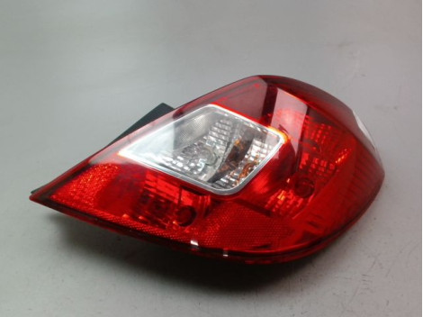 FEU ARRIERE DROIT OPEL CORSA IV Phase 2 (D) 2011-2015