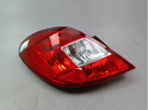 FEU ARRIERE GAUCHE  OPEL CORSA IV Phase 2 (D) 2011-2015