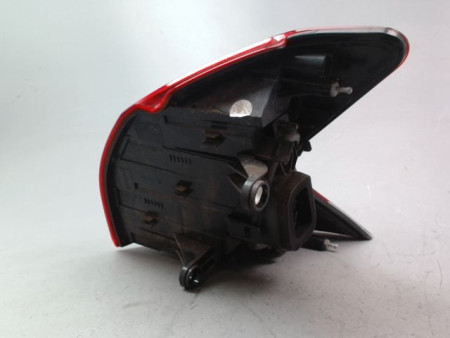FEU ARRIERE GAUCHE  PEUGEOT 3008 BREAK I PHASE 2 2013-...