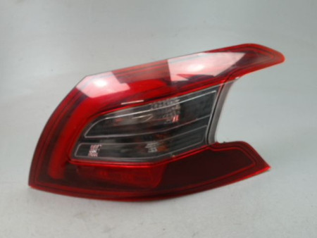 FEU ARRIERE DROIT PEUGEOT 308 2011-