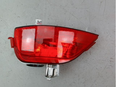 FEU DE PARE-CHOC ARRIERE GAUCHE DACIA SANDERO II Phase 1 2012-...