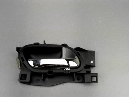 POIGNEE INTERIEURE PORTE AVANT DROIT PEUGEOT 407 2006