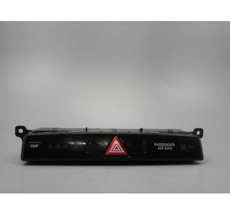 BOUTON DE WARNING HYUNDAI I20