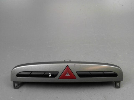 BOUTON DE WARNING PEUGEOT 308 2009