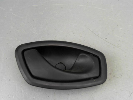 POIGNEE INTERIEURE PORTE AVANT DROIT RENAULT MEGANE 2011