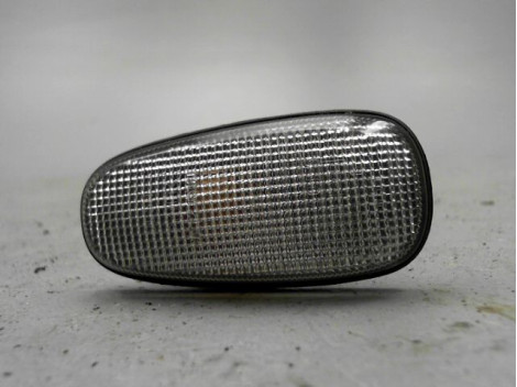 REPETITEUR AILE DROIT OPEL ZAFIRA