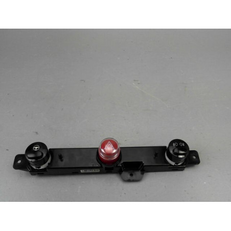 BOUTON DE WARNING FIAT 500 2015