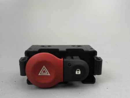 BOUTON DE WARNING RENAULT CLIO 2011