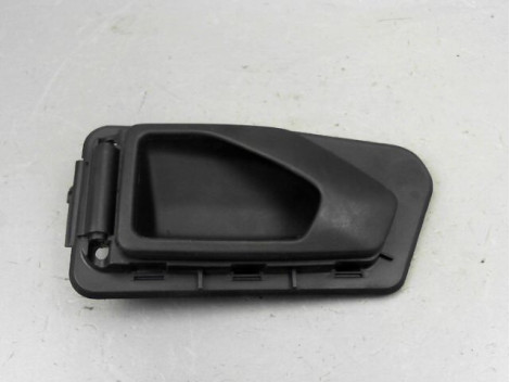 POIGNEE INTERIEURE PORTE AVANT DROIT PEUGEOT 306 Phase 1 1993-1997