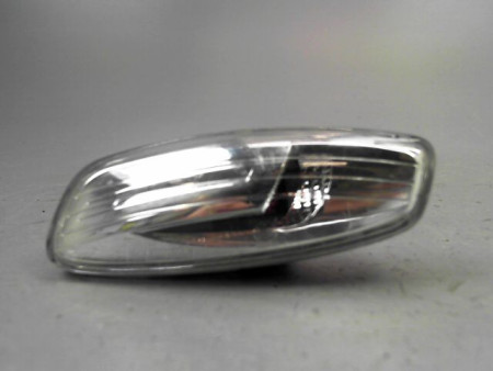 REPETITEUR AILE DROIT PEUGEOT 207 2007