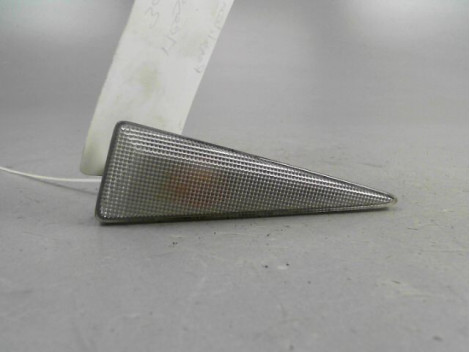 REPETITEUR AILE DROIT RENAULT MEGANE BREAK II Phase 2 2006-2009
