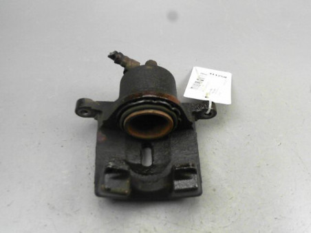 ETRIER DE FREIN AVANT DROIT TOYOTA MR 2000