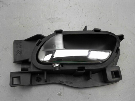 POIGNEE INTERIEURE PORTE AVANT GAUCHE PEUGEOT 407 2007