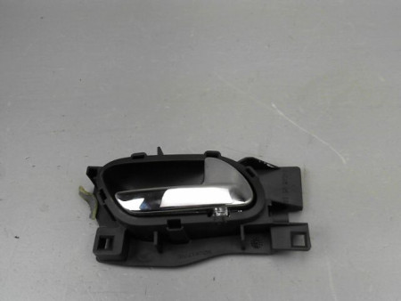 POIGNEE INTERIEURE PORTE AVANT DROIT PEUGEOT 407 2005