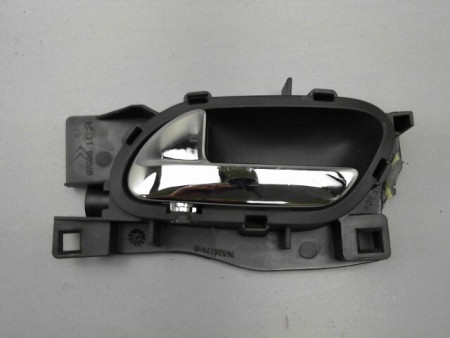 POIGNEE INTERIEURE PORTE AVANT GAUCHE PEUGEOT 407 2009
