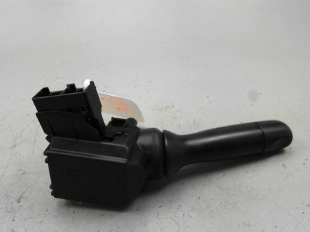 COMMANDE ESSUIE GLACE TOYOTA YARIS 2006