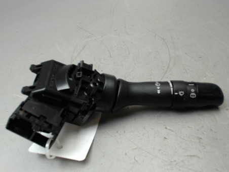 COMMANDE ESSUIE GLACE TOYOTA AURIS 2011
