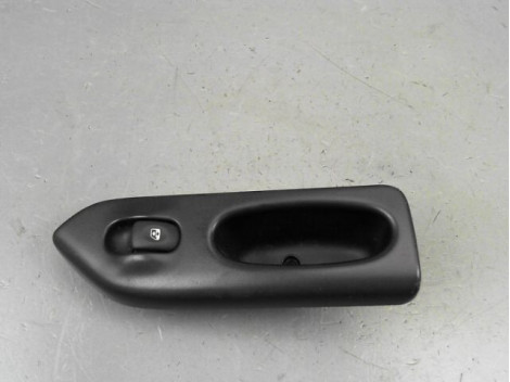 COMMANDE LEVE-GLACE PORTE ARD RENAULT LAGUNA I Phase 2 1998-2000