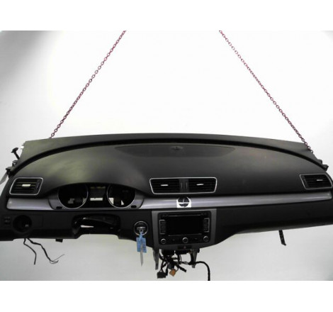 PLANCHE DE BORD  VOLKSWAGEN PASSAT SW 2005-