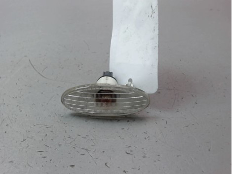 REPETITEUR AILE GAUCHE NISSAN JUKE Phase 1 2010-...