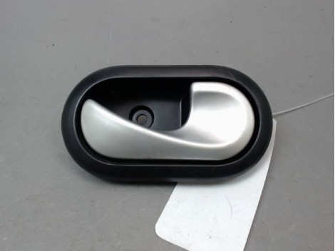 POIGNEE INTERIEURE PORTE ARRIERE DROIT DACIA LOGAN BERL. I Phase 2 2008-2012
