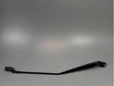 BRAS ESSUIE-GLACE AVANT DROIT VOLKSWAGEN POLO IV Phase 2 (9N) 2005-2009