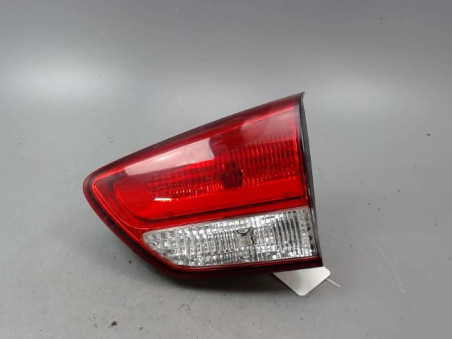 FEU ARRIERE INTERIEUR DROIT KIA CARENS 2002-