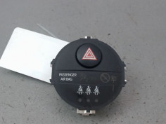 BOUTON DE WARNING TOYOTA YARIS II Phase 2 2009-2011