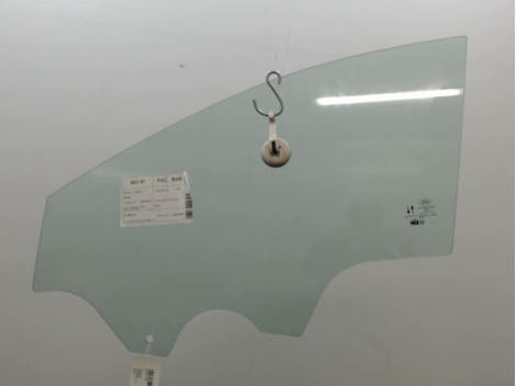 GLACE PORTE AVG FORD PUMA