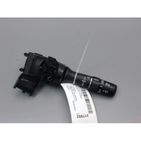 COMMANDE ESSUIE GLACE TOYOTA YARIS 2005-