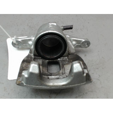 ETRIER DE FREIN AVANT DROIT TOYOTA COROLLA 2004-