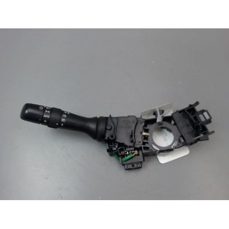COMMANDE ECLAIRAGE TOYOTA VERSO 2010-