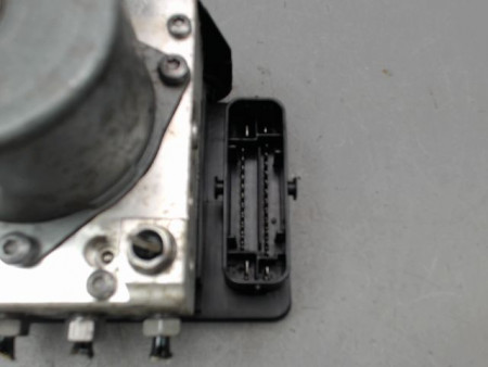 UNITE HYDRAULIQUE ABS VOLKSWAGEN UP