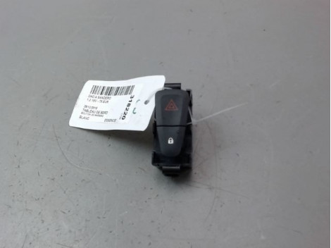 BOUTON DE WARNING DACIA SANDERO II Phase 1 2012-...