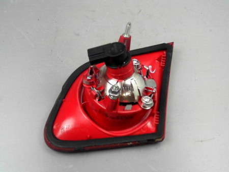FEU ARRIERE INTERIEUR GAUCHE VOLKSWAGEN PASSAT BERL. V 2005-2010