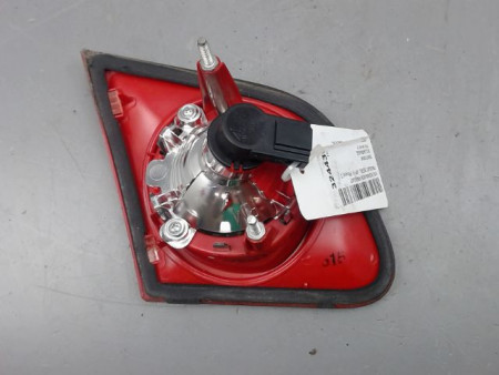 FEU ARRIERE INTERIEUR DROIT VOLKSWAGEN PASSAT BERL. IV Phase 2 (3B) 2000-2005