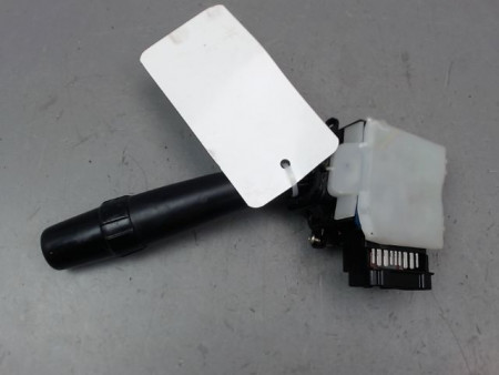 COMMANDE ESSUIE GLACE TOYOTA AVENSIS 2000-2003