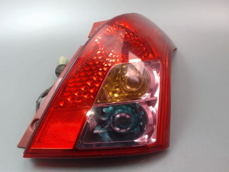 FEU ARRIERE DROIT SUZUKI SWIFT III 2005-2011