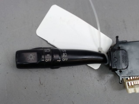 COMMANDE ECLAIRAGE TOYOTA AVENSIS 2000-2003