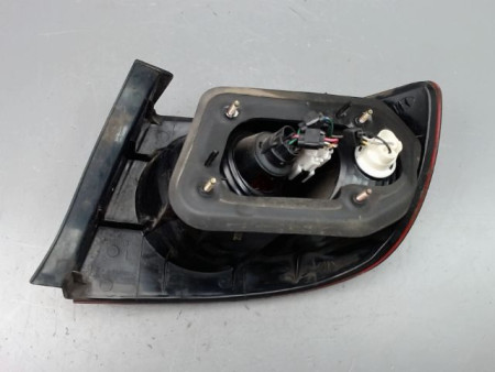 FEU ARRIERE GAUCHE  HYUNDAI ELANTRA 2000-