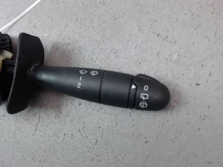 COMMANDE ESSUIE GLACE DACIA SANDERO I 2008-2012