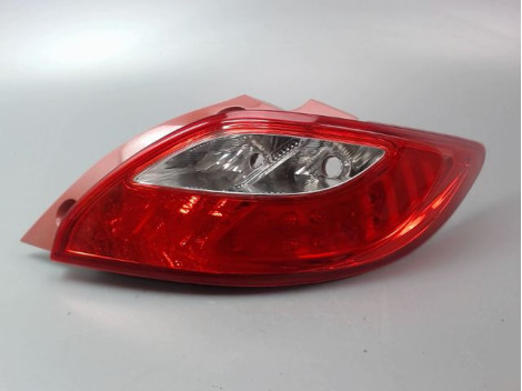 FEU ARRIERE DROIT MAZDA MAZDA 2