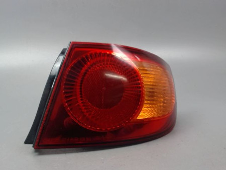 FEU ARRIERE DROIT HYUNDAI ELANTRA 2000-