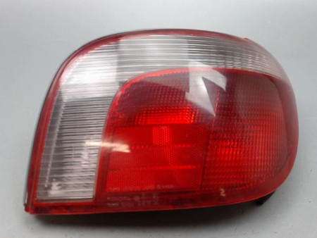 FEU ARRIERE DROIT TOYOTA YARIS I Phase 1 1999-2003