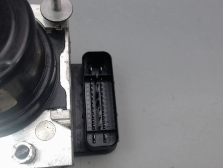UNITE HYDRAULIQUE ABS TOYOTA YARIS 2005-