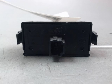 BOUTON DE WARNING RENAULT CLIO III Phase 2 2009-2014