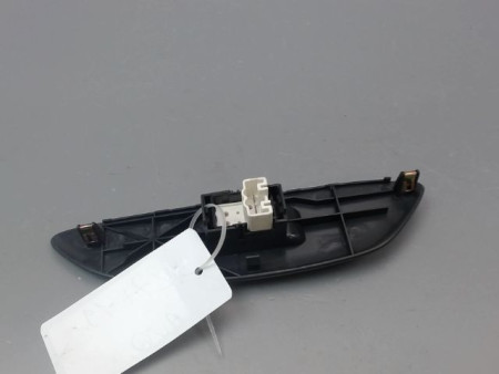 COMMANDE LEVE-GLACE PORTE AVD TOYOTA YARIS I Phase 2 2003-2005