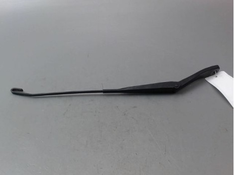 BRAS ESSUIE-GLACE AVANT GAUCHE DACIA SANDERO I 2008-2012