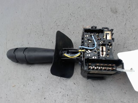COMMANDE ECLAIRAGE RENAULT CLIO CAMPUS II Phase 2 2009-2012